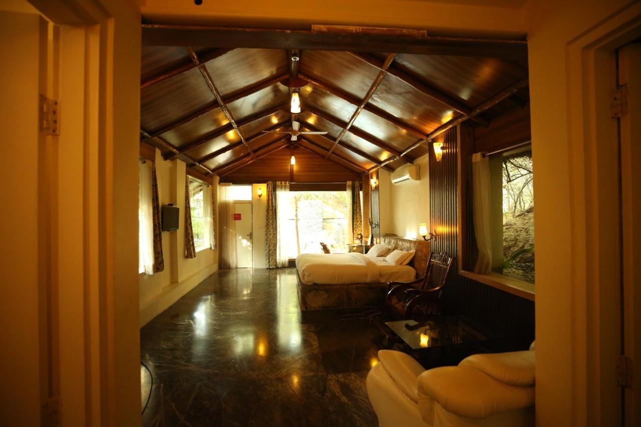 Lohagarh Fort Resort Kukas Buitenkant foto