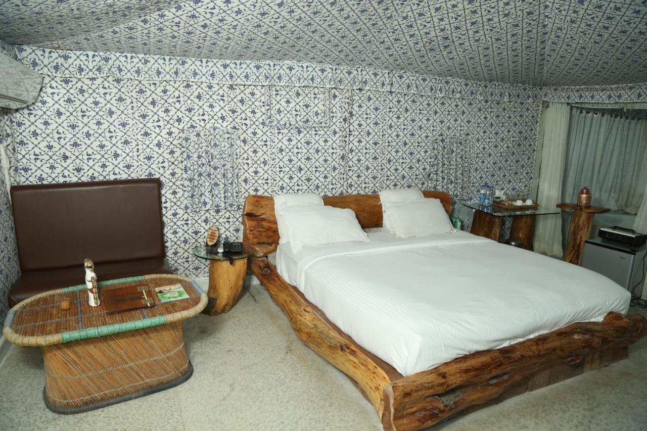 Lohagarh Fort Resort Kukas Buitenkant foto